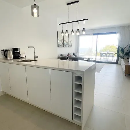 Pure South Apartment